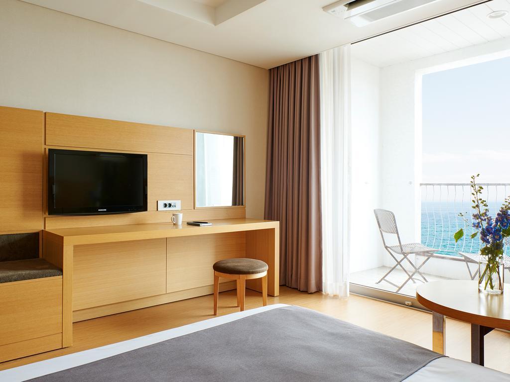 The Suites Hotel Naksan Yangyang Extérieur photo
