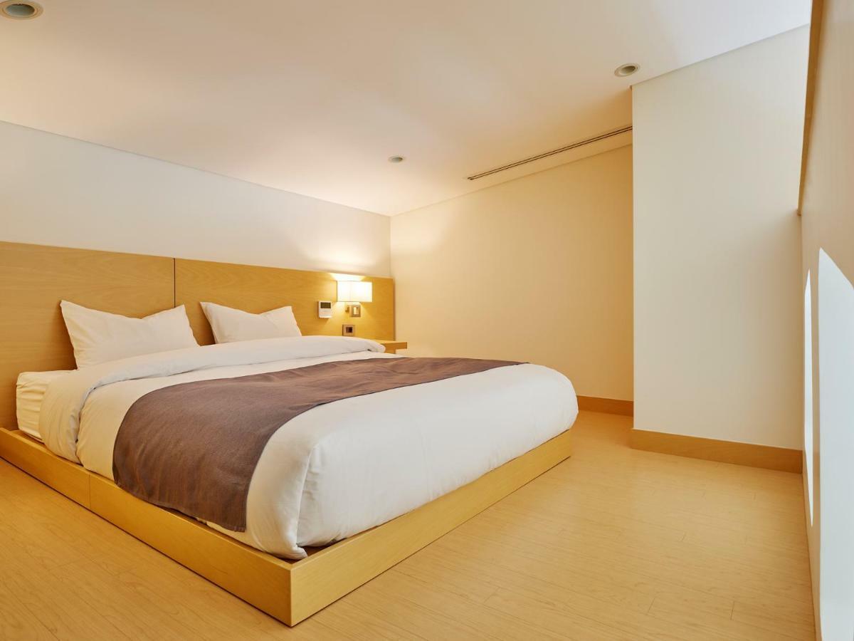 The Suites Hotel Naksan Yangyang Extérieur photo